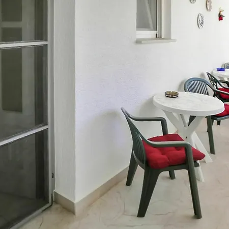 Apartment Bright On The Dalmatian Coast With Terrace, Garden And Sea View *