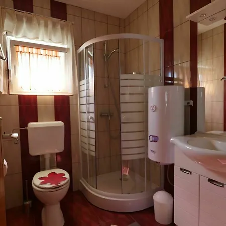 Bright On The Dalmatian Coast With Terrace, Garden And Sea View Apartment